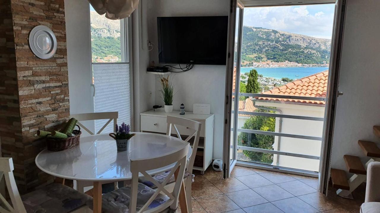 Apartment Helmut With Sea View Baška Eksteriør bilde