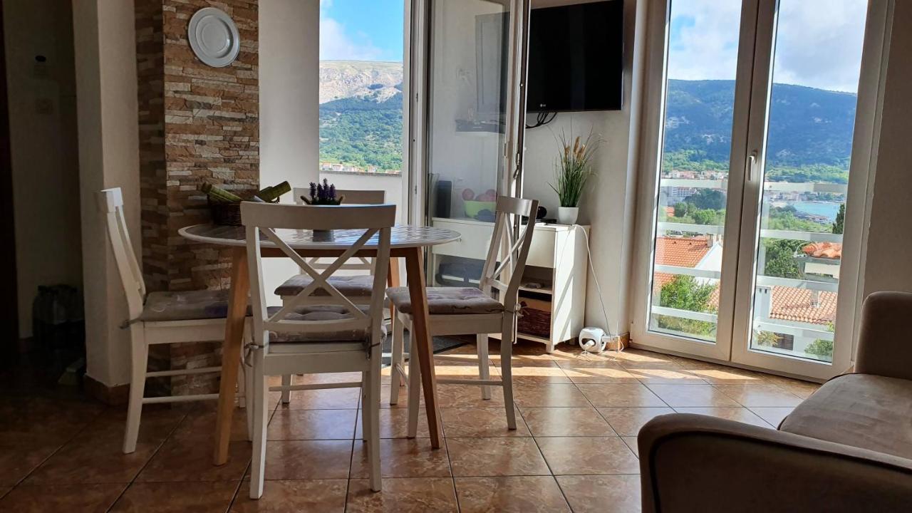 Apartment Helmut With Sea View Baška Eksteriør bilde