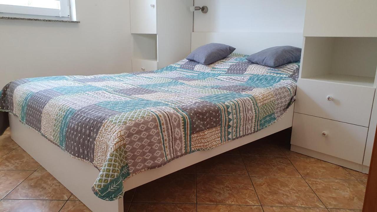 Apartment Helmut With Sea View Baška Eksteriør bilde