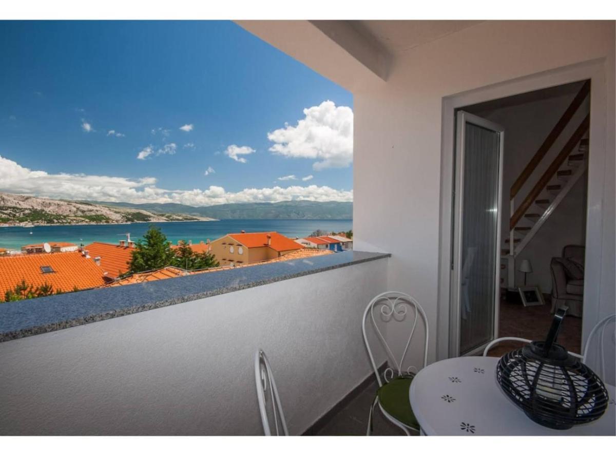 Apartment Helmut With Sea View Baška Eksteriør bilde